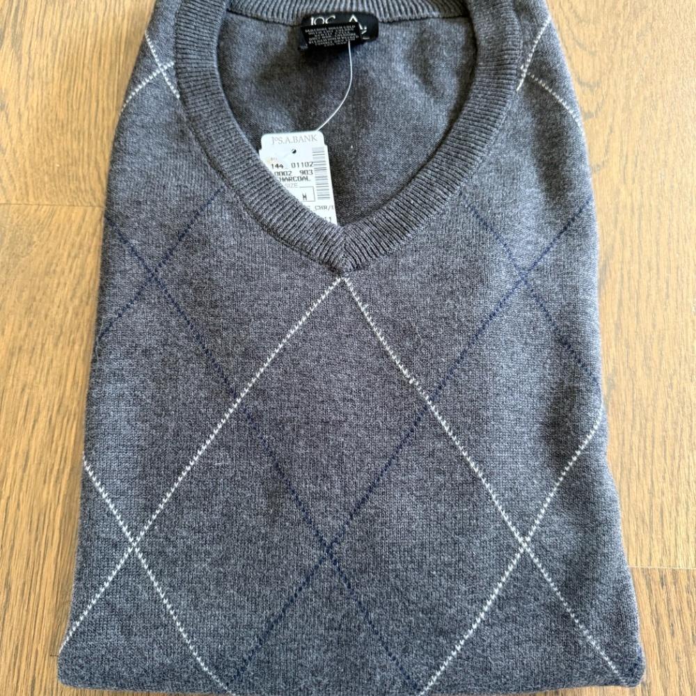 NWT Jos. A. Bank V-Neck Sweater